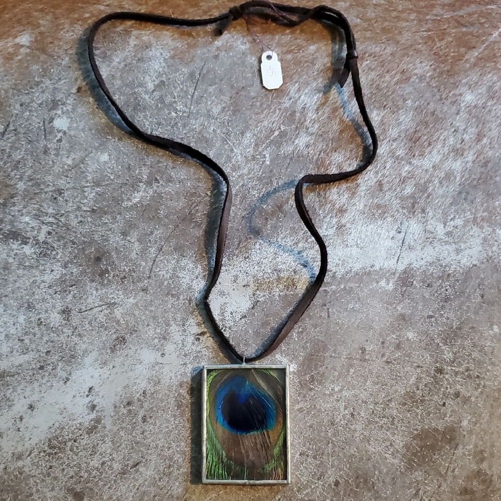 Peacock Feather Pendant Necklace